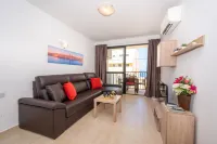 Sea Bliss Apartments with Terrace Close to the Sea