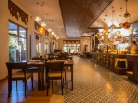 La Jolla Luxury Beach Resort Hotels in Bataan