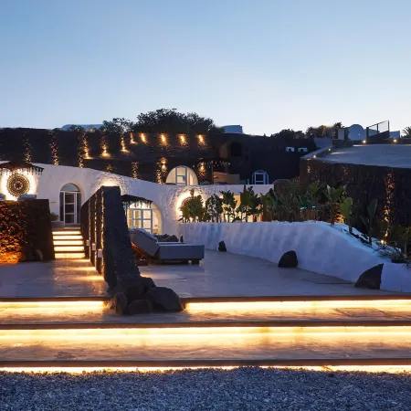 Theano Cave Suites & Villas