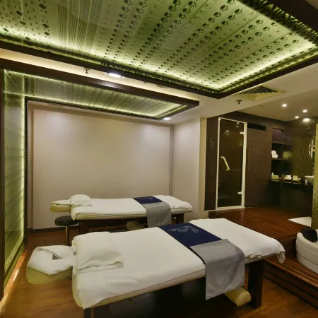 Radisson Blu Dhaka Water Garden
