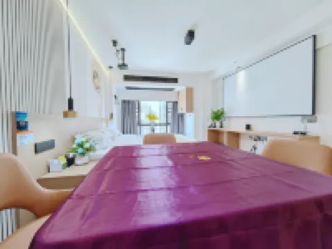 Favor Youjia Hotel (Changde and Rui Happy City Railway High speed Railway Station Branch) Hoteles en Changde