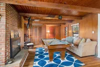 Escape to the Countryside at Black Oak Farm
