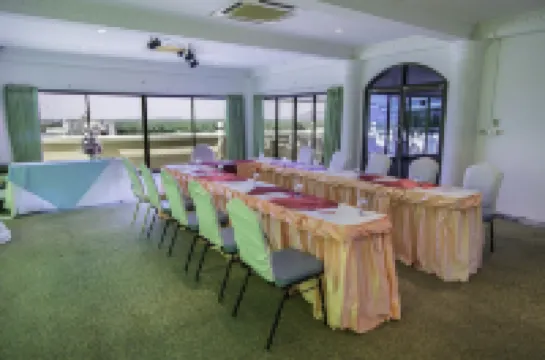 โรงแรมคริสตัล กระบี่