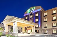 Holiday Inn Express & Suites VANCOUVER MALL/PORTLAND AREA by IHG Hotels in Vancouver