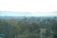 Abizz Hotel Lampang Airport - Mountain view