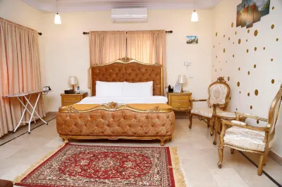 Waypoint Hotel