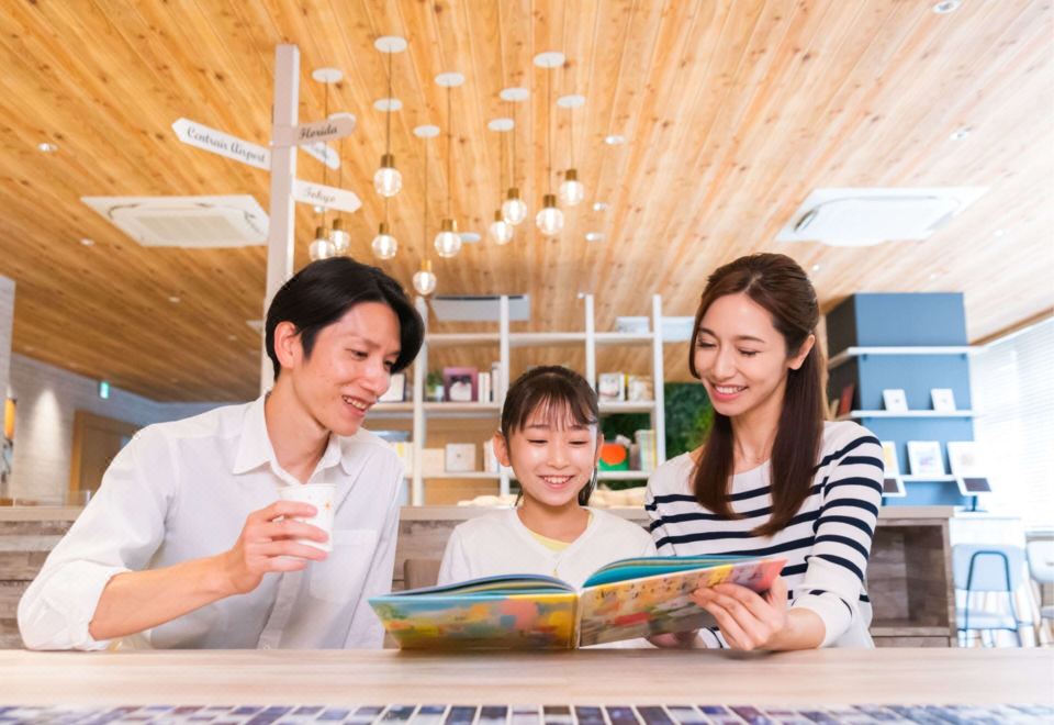 2. 컴포트 호텔 히..