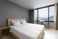 Busan Yeongdo Beach