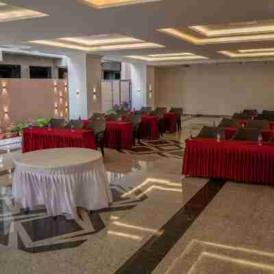 Heritage Residency - Royal Camping Club, Panhala Dining/Meeting Rooms