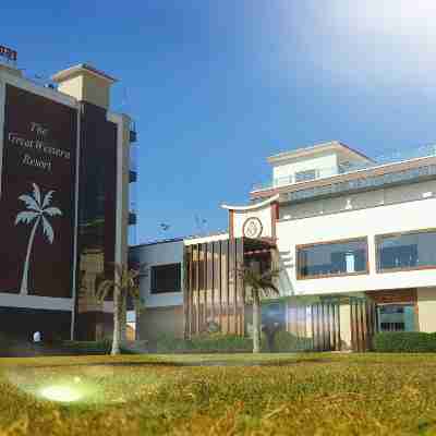 The Great Western Resort Hotel Exterior