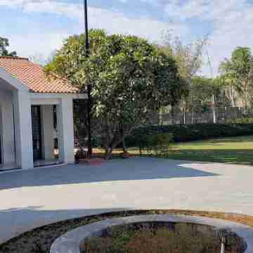 The Highness Hotel Others