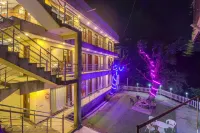 La Casa by Aashna - ห้องครัว