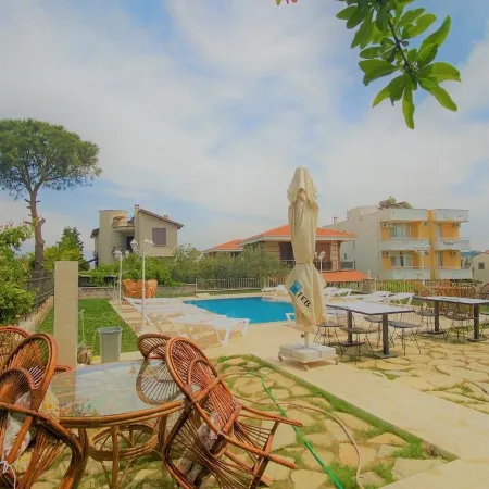 Cunda Kordon Otel
