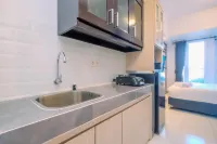 Homey and Relaxing Studio Tokyo Riverside PIK 2 Apartment By Travelio
