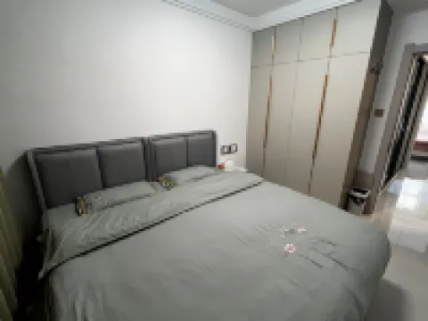 Jun Yue Homestay (Zhongshan Avenue)
