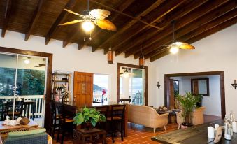 Two Sandals – A Boutique Hotel