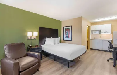 Extended Stay America Suites - St Louis - Westport - E Lackland Rd