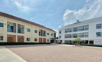 Calamint Residence Hotel