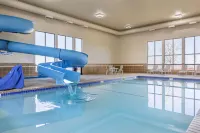 Comfort Inn & Suites Rapid City Near Mt Rushmore - Pools