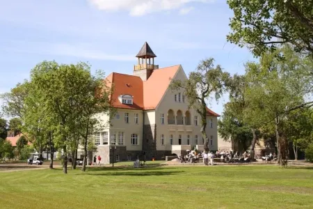 Schloss Krugsdorf Отели в г. Кармцов-Валльмов