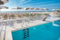 Hotel Capitol - Infinity Pools