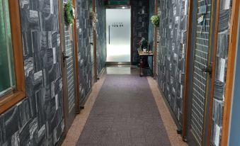 Gongju Guam Motel