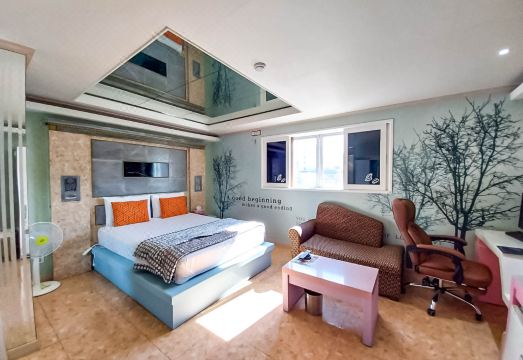 구미 원평동 자이 외관 및 객실