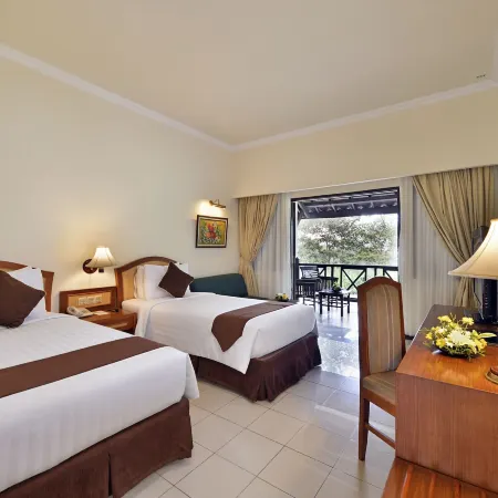 Grand Whiz Hotel Trawas Mojokerto