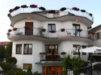 Hotel Due Torri Hotels near Bomerano di Agerola
