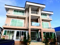 Laksasuk House Các khách sạn ở 