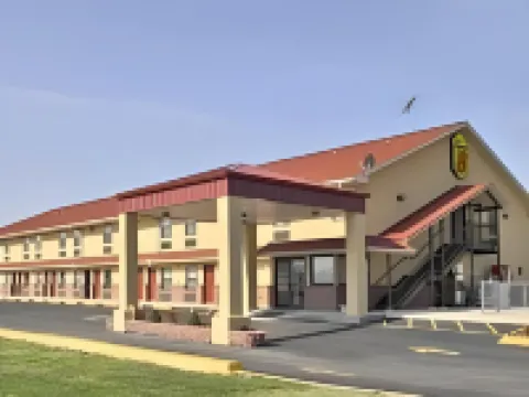 Super 8 by Wyndham Cleveland