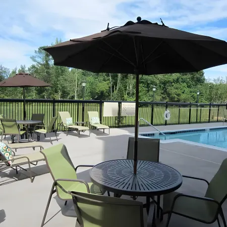 Hampton Inn & Suites Manchester