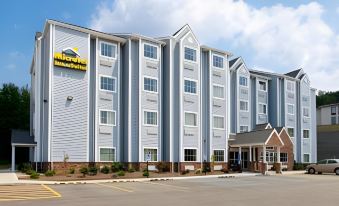 Microtel Inn & Suites by Wyndham Stanley