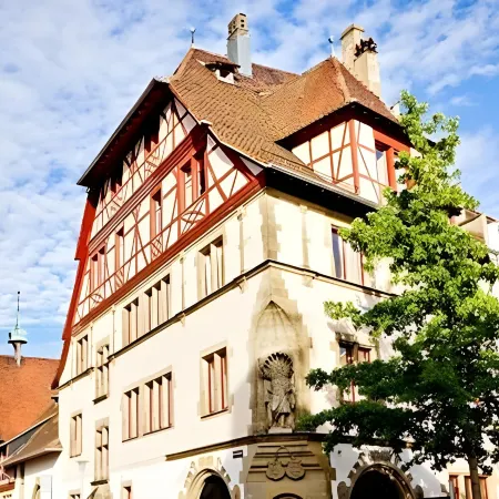 Hôtel et Spa la Villa K - Basel Airport Отели рядом с достопримечательностью «Железнодорожный вокзал Базель-Бадишер-Банхоф»