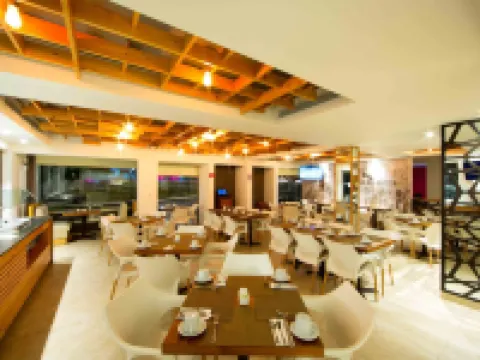 アンビアンス スイーツ カンクン カンクンのホテル