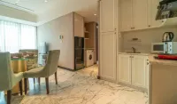 Luxury & Bright 2Br Chianti Tower Mall Access