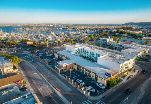 4. 컴포트 인 샌 ..