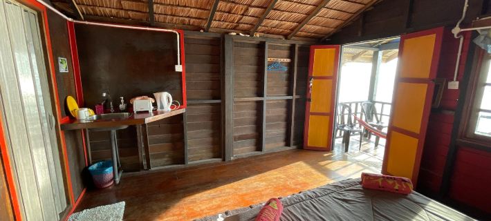 Beach Shack Chalet โรงแรมในรอมปิน