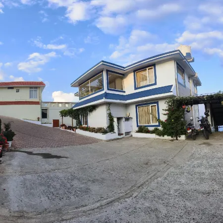 Paradise Peak Cottage
