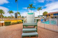 Quality Inn & Suites Airport - Cruise Port Hollywood - Rooftop Pools
