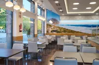 Hotel Albret - Breakfast