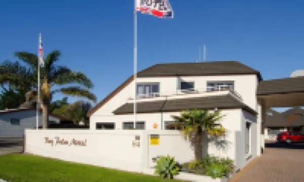 Bay Palm Motel Hotels near Papamoa Beach