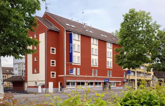 基里亞德貝爾福酒店