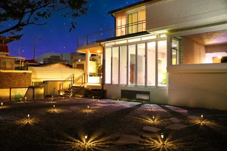 Chuncheon 737 Art House Pension Отели рядом с достопримечательностью «Канвонский национальный университет»