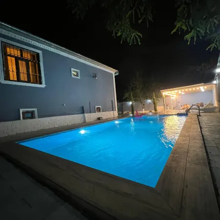 Cozy House with Swimming Pool Near City Center No1