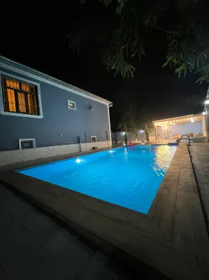 Cozy House with Swimming Pool Near City Center No1 - 3つ星