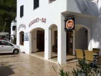 Sagitario Vista Playa I Apartamentos Các khách sạn gần Cala Macarelleta