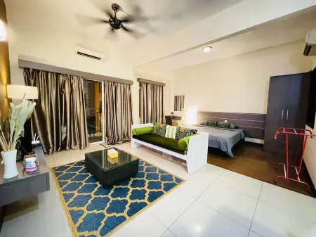 AnaStays Premier Suite Studio & Apartment @Melaka Waterpark Resort Отели рядом с достопримечательностью «Melaka Botanikal Garden»