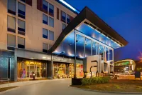 Aloft Milwaukee Downtown Hotels in Milwaukee
