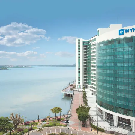 Wyndham Guayaquil Puerto Santa Ana